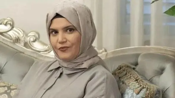 تغییر چهره هوش پران (نیلای)، بازیگر محجبه سریال شربت زغال اخته/ در خیابان اصلا قابل شناسایی نیست