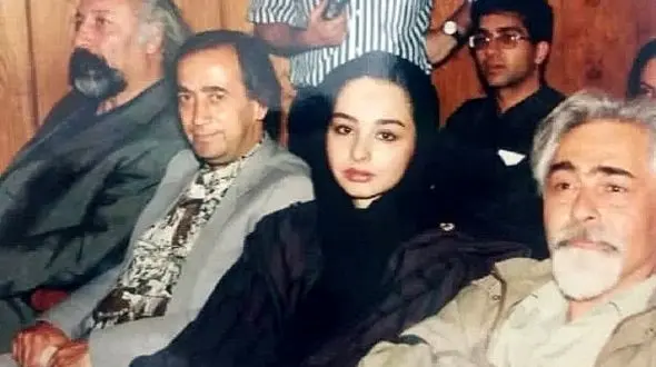 عکس؛ سفر در زمان؛ «ماهایا پطروسیان در کنار سیاوش طهمورث، سیروس گرجستانی و رویا تیموریان در آمریکا»؛ سال 1374