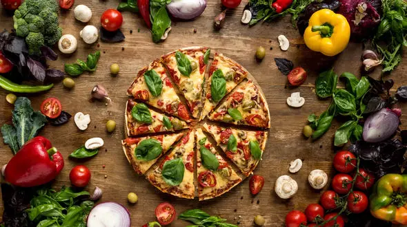 پیتزای خونگی راحت داخل تابه ای + فیلم 