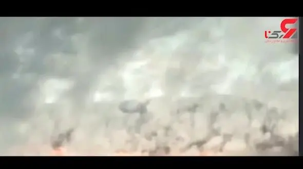 آتش گرفتن شی مرموز در پشت ابرها در هندوستان! + فیلم