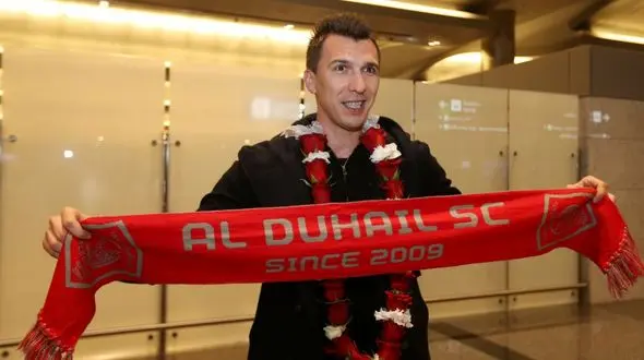 مانژوکیچ وارد دوحه شد / استقبال از مهاجم یووه از سوی حریف پرسپولیس + عکس و فیلم