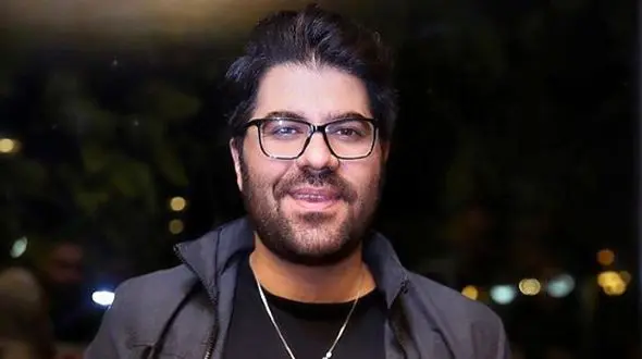 موزیک ویدیوی زیبا و عاشقانه حامد همایون خواننده حنجره طلا/ منو نگا کن ببین خودمو به آب و آتیش میزنم برا تو+ویدیو