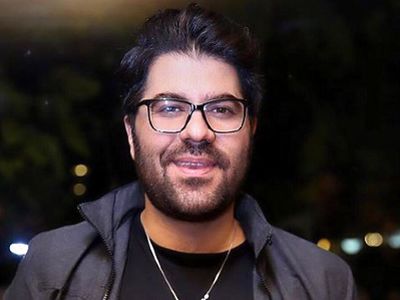 موزیک ویدیوی زیبا و عاشقانه حامد همایون خواننده حنجره طلا/ منو نگا کن ببین خودمو به آب و آتیش میزنم برا تو+ویدیو