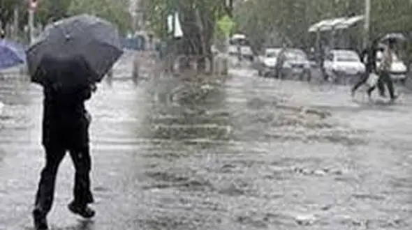 بارش تگرگ در همه نقاط بندرعباس/خطر آبگرفتگی معابر