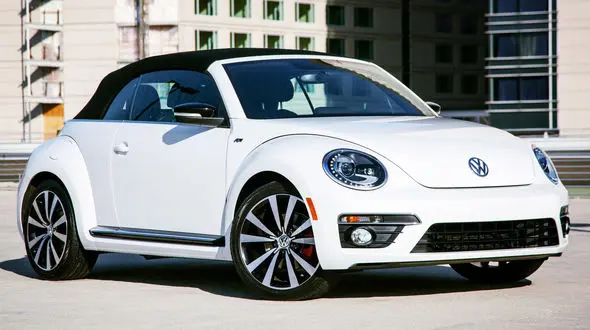 فولکس واگن پرفروش‌ترین خودروساز جهان شد 