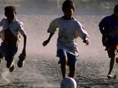 25 می؛ روز جهانی فوتبال و جشن طرفداران این ورزش مهیج