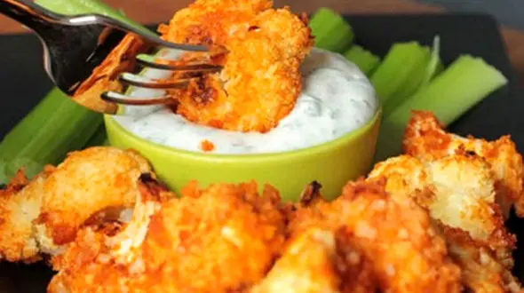 گل کلم سرخ شده پنیری یک میان وعده‌ مقوی + دستور تهیه