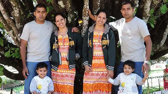 ازدواج جالب خواهر و برادران دوقلو  + عکس جالب