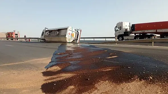  واژگونی تانکر حمل سوخت در محور فیروزآباد-شیراز