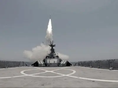 فیلم / پدافند برد بلند ایرانی به دریا رسید / شلیک از عرشه ناو صیاد سپاه در خلیج فارس