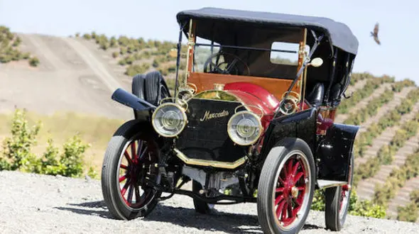 خودرو در یک قرن گذشته چه امکاناتی داشت؟+ فیلم