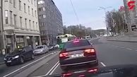  تصادف شدید یک خودرو با یک ماشین پلیس! + فیلم