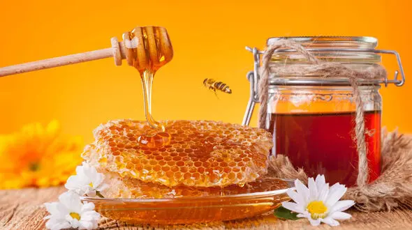 چرا باید عسل را در صبحانه خود جای دهید؟