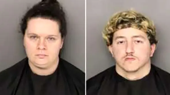 کتک زدن کودک در مهدکودک + عکس