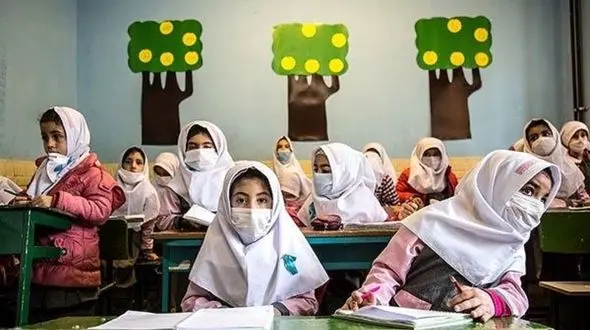 آموزش اجباری دانش آموزان و اولیا در مقابله با کرونا/ 15 درصد دانش آموزان علائم مشکوک داشتند ،تعطیل می کنیم