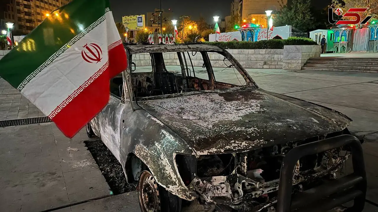 نصب پرچم ایران روى آمبولانس هلال احمر مورد حمله موشک های اسرائیل
