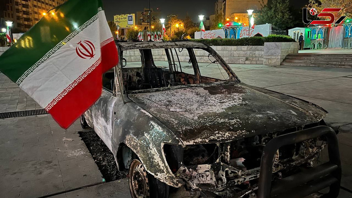 نصب پرچم ایران روى آمبولانس هلال احمر مورد حمله موشک های اسرائیل