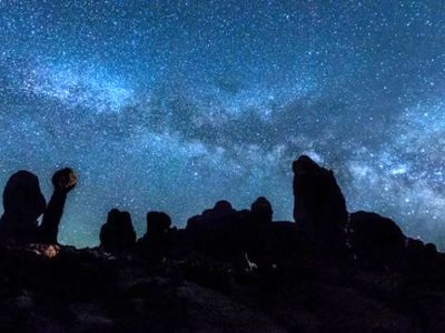 تماشای آسمان مردادی؛ از ماه سیاه تا بارش شهاب‌ ها