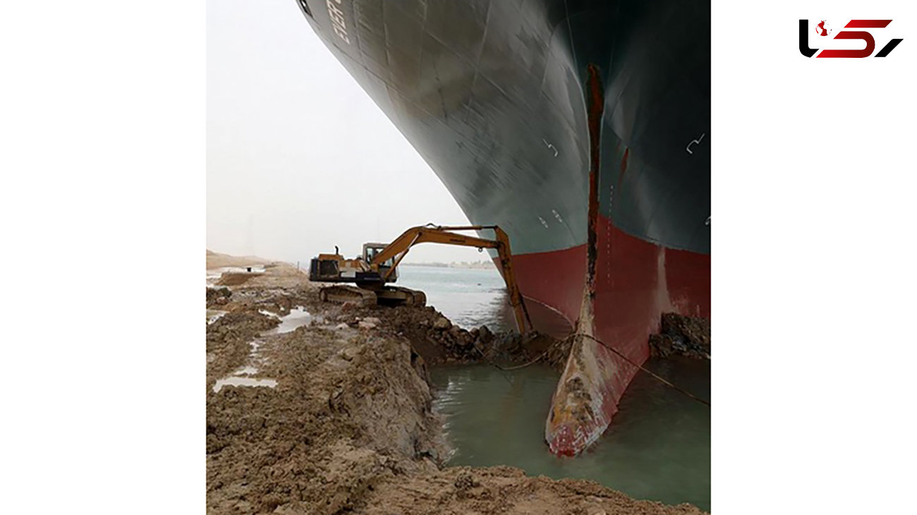 عکس / آزاد سازی  کشتی به گل نشسته در کانال سوئز