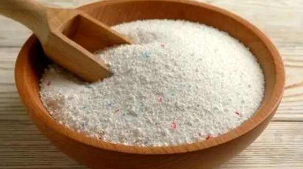 شستن موها با پودر لباسشویی ممنوع!