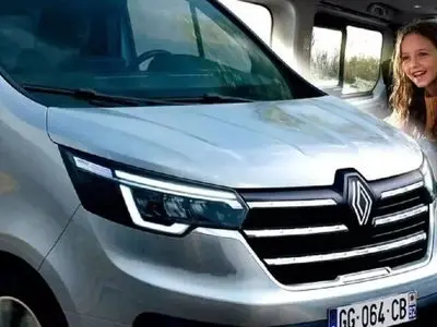 خانه روی چرخ‌ ها: معرفی ون جدید رنو با امکانات باورنکردنی / عکس