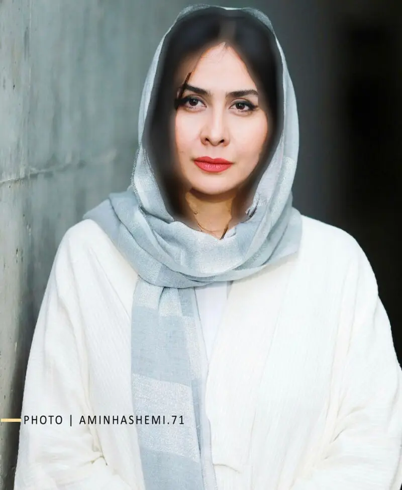 سارا والیانی