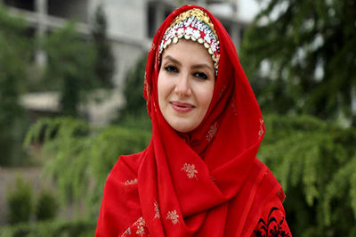 عکس  / گریه های ملیکا زارعی، خاله شادونه در شب های احیا / اشک خانم مجری شاد و خندان رو تابحال هیچکس ندیده بود!