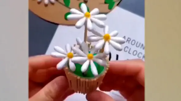 طرز ساخت کاردستی با گوش پاک کن+ فیلم