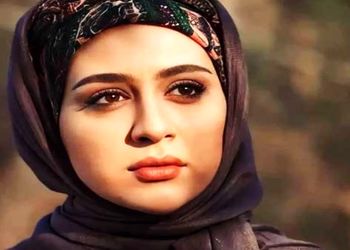 تیپ و استایل میترا رفیع بازیگر مه لقا در سریال از سرنوشت یک / شبیه زن های دهه پنجاه شده !