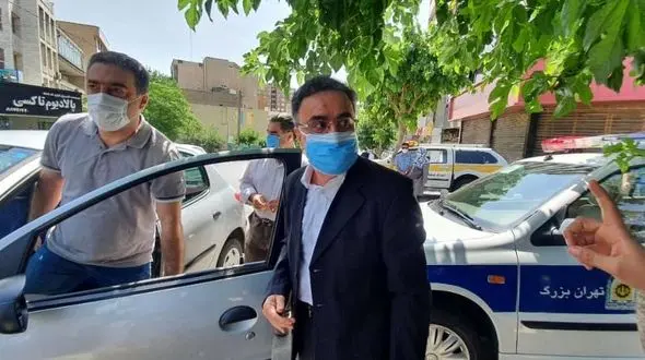 مصطفی تاج‌زاده برای حضور در انتخابات 1400 ثبت نام کرد + عکس و فیلم