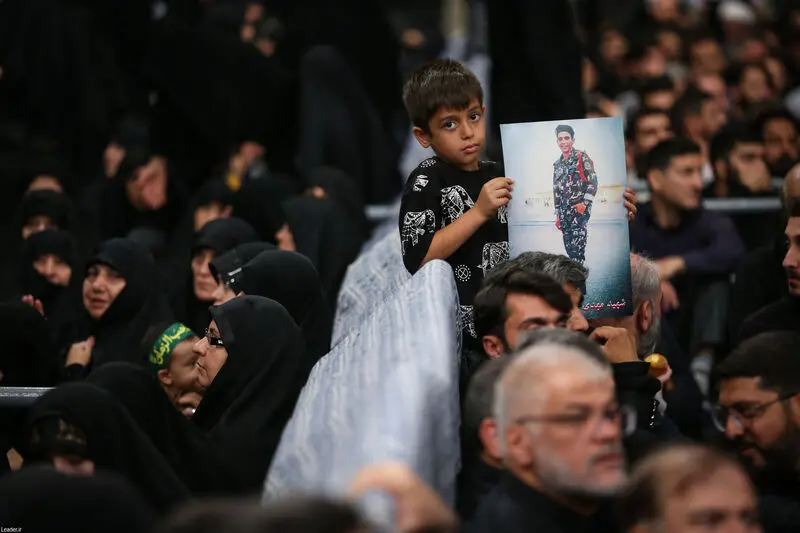 رهبر انقلاب حضرت آیت الله خامنه ای در مراسم بزرگداشت شهدای جنگ تحمیلی اخیر 7-5-1404