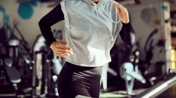 برنامه پیاده‌ روی 20 دقیقه‌ ای برای آب کردن چربی شکم