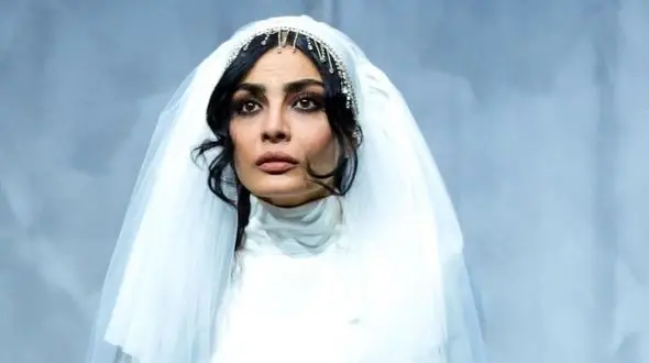 فیلم/ صحرا اسداللهی: با یه مرد کارخونه دار رفتیم شام خوردیم بنز مشکی داشت گفتم من خوشبخت ترین آدم دنیام زنش میشم، حتی به اسم بچه هامون داشتم فکر می کردم