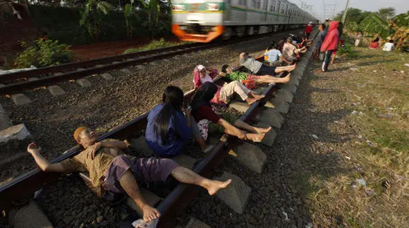 ریلی که شفا می‌دهد + عکس