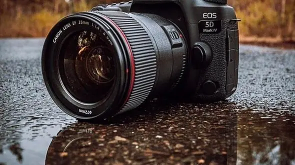 معرفی 14 عکاس به عنوان برگزیدگان دهمین دوسالانه عکس هنرمندان قم