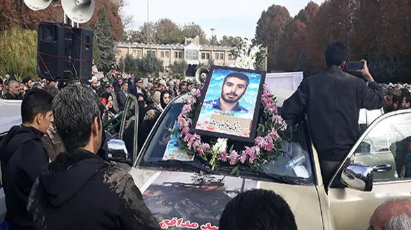تشییع پیکر مدافع حرم شهید اسماعیل غلامی یاراحمدی در خرم آباد