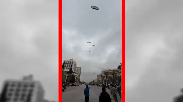 فیلم نمایش هوایی چتربازان بر فراز دمشق