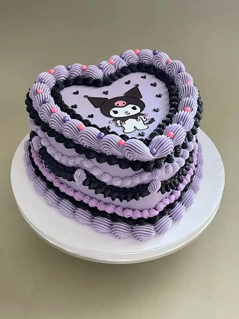 کیک تولد کرومی ساده