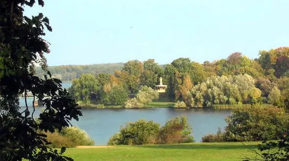 جلوه معماری مساجد در بناهای پادشاه پروس/ علاقه فریدریش ویلهلم چهارم به معماری اسلامی 