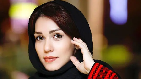 لباس عجیب خانم بازیگر هنگام قایقرانی !  + فیلم شهرزاد کمال زاده و خانم مربی اش !