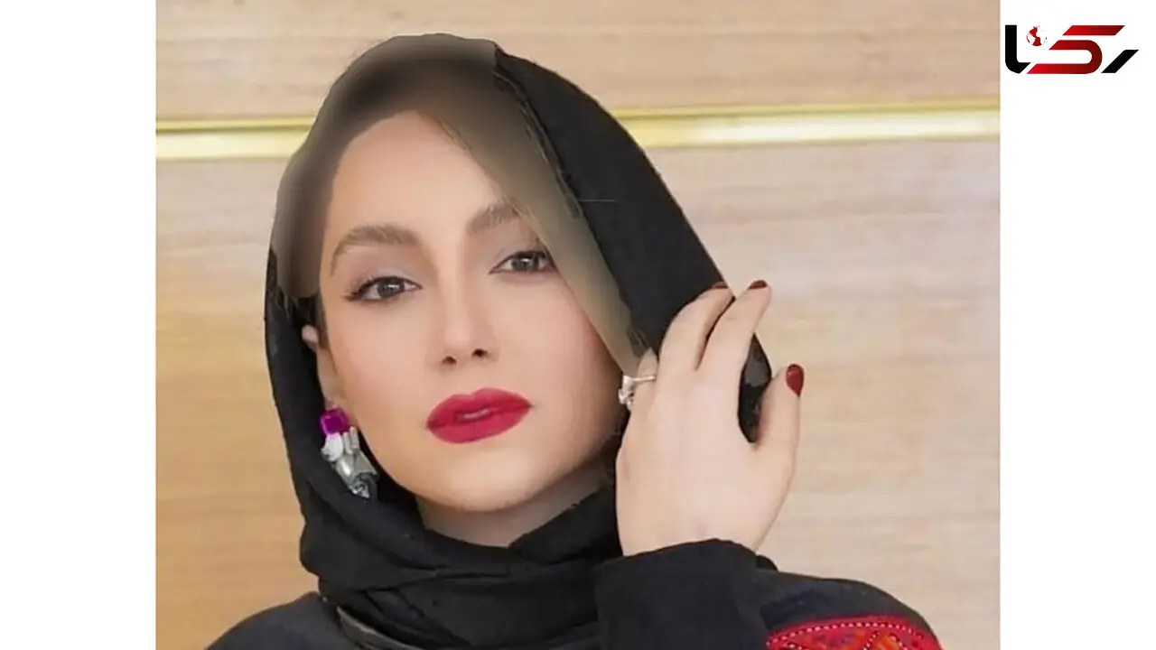 عکس زیبای نازنین بیاتی با یک ژست متفاوت 