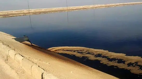 بوی نامطبوع شهرک صنعتی خرمشهر؛ تهدید بهداشت عمومی با فاضلاب انباشته!