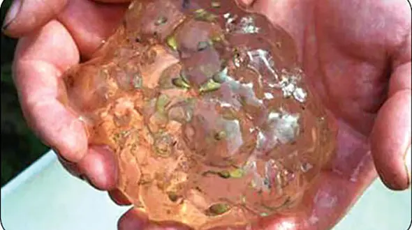 ماجرای بارش ماده عجیب و غریب از آسمان چه بود؟ / خیلی ها بیمار شدند+ عکس باورنکردنی