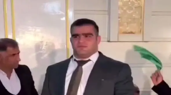 آواز شاد؛ امین میرزاده درشت اندام بختیاری ها اصالت رو حفظ کرد و چه رقصی رفت