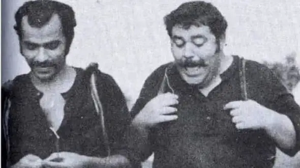 عکس| سفر در زمان؛ دیدار «همایون و مرتضی عقیلی» در پیری و در یک رستوران؛ سال 1400