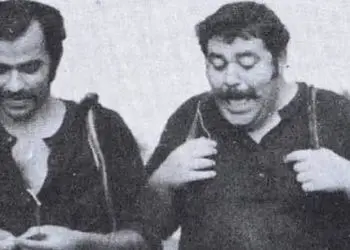 عکس| سفر در زمان؛ دیدار «همایون و مرتضی عقیلی» در پیری و در یک رستوران؛ سال 1400 / دیسکاور