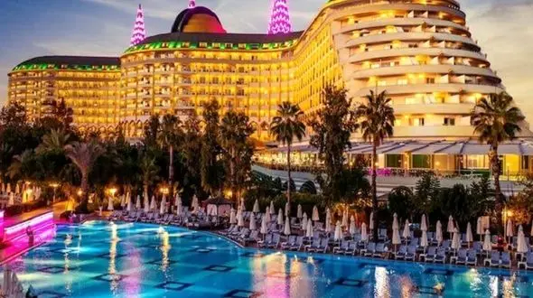 بهترین زمان برای سفر ارزان به آنتالیا