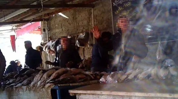  فیلمبرداری ممنوع/  بازار فریدونکنار در قرق لاکچری‌‌فروشان + عکس