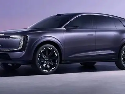 رونمایی آئودی از کانسپت E SUV؛ آینده خودروهای الکتریکی / عکس