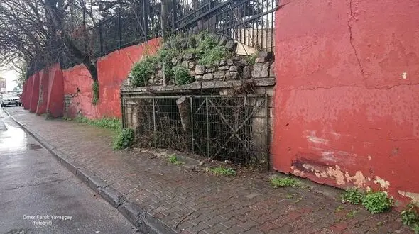 کشف کلیسای مرموز در محوطه دبیرستان + عکس